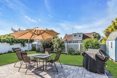 Welcome to this charming and beautifully maintained Cape Cod - photo 32