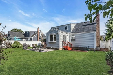 Welcome to this charming and beautifully maintained Cape Cod - photo 33