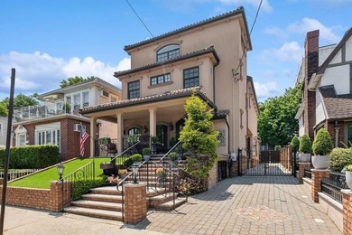 A Distinguished Bay Ridge Estate with Timeless Elegance & - photo 1
