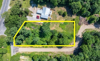 Just off 77th St, this 1.04-acre level sandy buildable lot - photo 4
