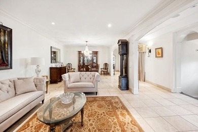 A Distinguished Bay Ridge Estate with Timeless Elegance & - photo 8