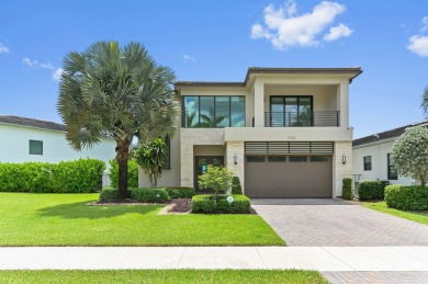 Lake Home For Sale in Boca Raton, Florida