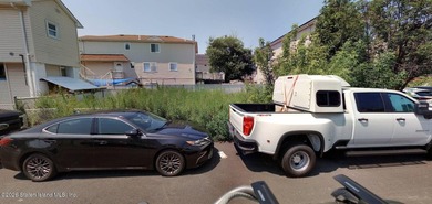 Lot for Sale - 40x50 (2000'). Not Buildable. PLEASE CALL FOR - photo 2