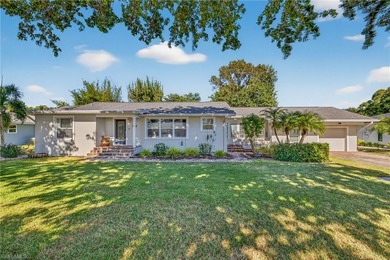 Caloosahatchee River Home For Sale in Fort Myers Florida