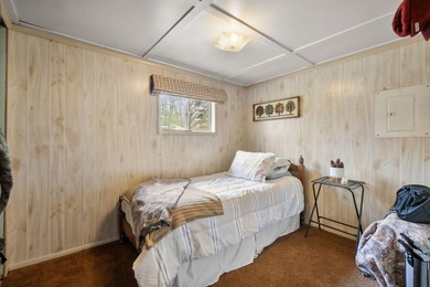 4 bed, 1 bath home conveniently located close to town and near - photo 16