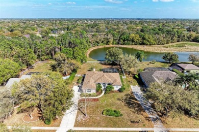 (private lake, pond, creek) Home For Sale in Bradenton Florida