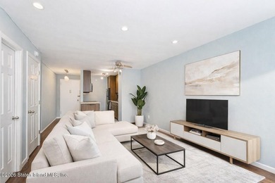 Welcome to this beautifully maintained high-rise one bedroom - photo 5