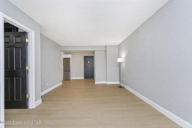 Turnkey and fully renovated! This stunning 1-bedroom condo at - photo 8