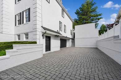 Magnificent 5 bed 4 bath home that doesn't miss a trick. Newly - photo 3