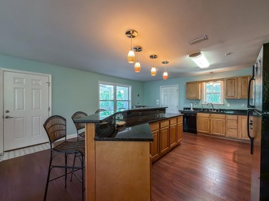 !! PRICE IMPROVED !! This beautifully maintained coastal home - photo 11