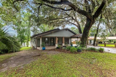 Completely Remodeled Lakefront Cottage on Beautiful Lake - photo 4