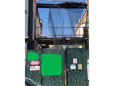 Prime development opportunity in desirable Flatbush! This 20 x - photo 5