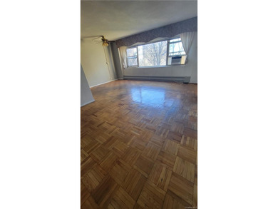 This very specious 2 bedroom apartment has a great view of the - photo 2