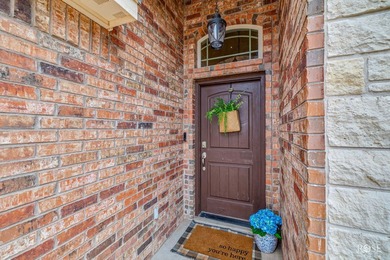 Immaculate and move-in ready, this beautifully maintained - photo 3