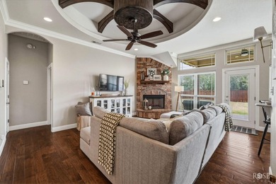 Immaculate and move-in ready, this beautifully maintained - photo 7