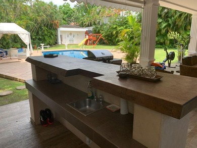 Luxury House for Sale in Altos del Golf, Panama

Exclusive - photo 16