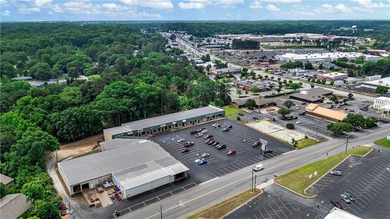 Discover an exceptional opportunity to secure a prominent retail - photo 6
