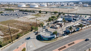 Located in the heart of Torrance, 18750 Crenshaw Blvd. offers a - photo 19