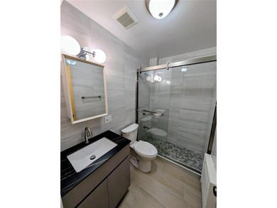Bensonhurst / Bay Parkway. Large 2 Family Brick with Private - photo 3