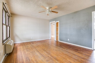 Additional listing photo 1