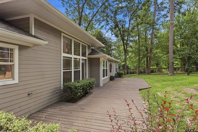 Welcome to 565 W. Eldorado Dr. in beautiful Scroggins, Texas! - photo 40