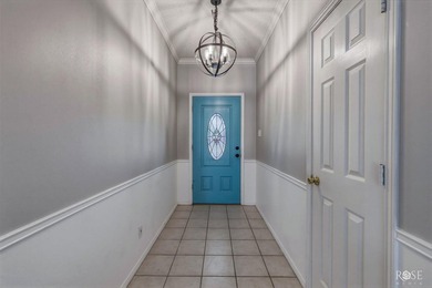 Welcome home to this well-priced 3 bedroom, 2 bath gem in - photo 3