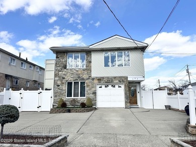 Welcome to 197 Slater Boulevard, a beautifully maintained - photo 3
