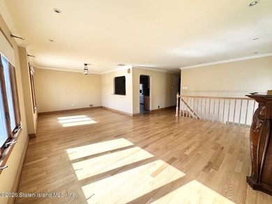 Welcome to 197 Slater Boulevard, a beautifully maintained - photo 7