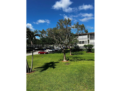 GREAT OPPORTUNITY in a vibrant 55+ community in Boca Raton - photo 8
