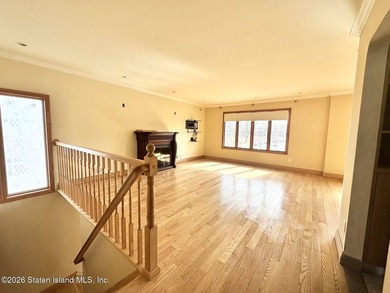 Welcome to 197 Slater Boulevard, a beautifully maintained - photo 8