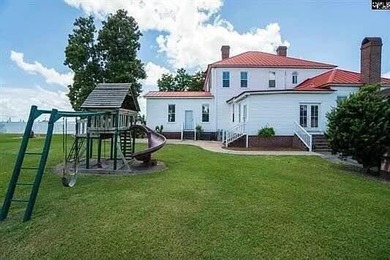Extraordinary Country Estate featuring a magnificent 1920s - photo 9