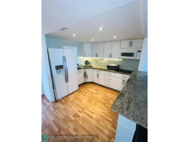 Lake Condo For Sale in Sunrise, Florida