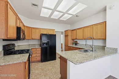 Welcome Home! This well maintained 2BD/2BA +Den/Office Rio Vista