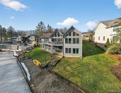 (private lake, pond, creek) Home Active Under Contract in Clawson Michigan