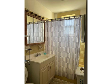 Introducing this solid all-brick, three-story 6-family building - photo 12