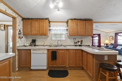 Looking for an affordable Lake Getaway! Look no further! This - photo 14