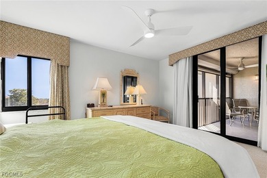 TOP FLOOR. END UNIT. SOUTHERN EXPOSURE. RIVER VIEWS