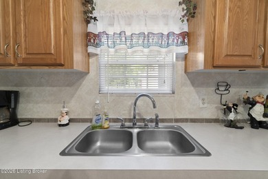 Looking for an affordable Lake Getaway! Look no further! This - photo 16