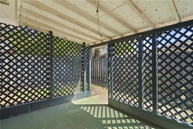 Located on the southside of Savannah and conveniently close to - photo 21