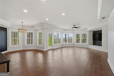 Wake up to panoramic views of the 14th fairway and distant North - photo 28