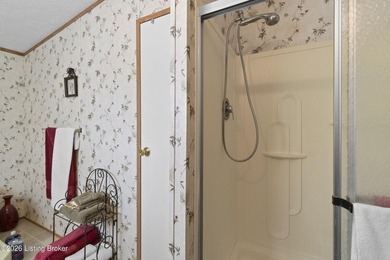 Looking for an affordable Lake Getaway! Look no further! This - photo 28