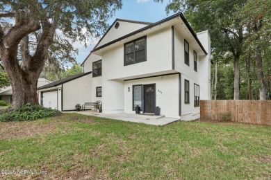 (private lake, pond, creek) Home Active Under Con in Orange Park Florida