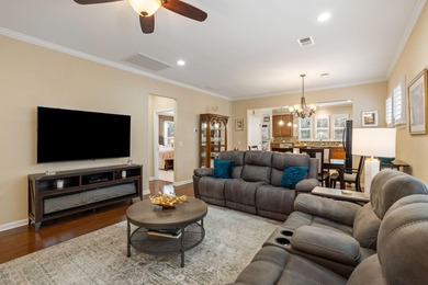 Heading into a private cul-de-sac, and backing up to a