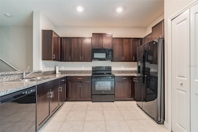 Welcome home to this beautifully maintained, barely lived-in - photo 4