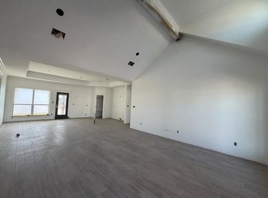 Another stunning creation by Deluxe Custom Homes! This 4-bedroom - photo 15