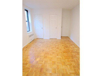 Rare Sponsor One Bedroom Apartment in the Woodlawn Heights - photo 16