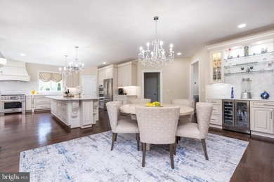 Set within the prestigious gated golf course community of - photo 29