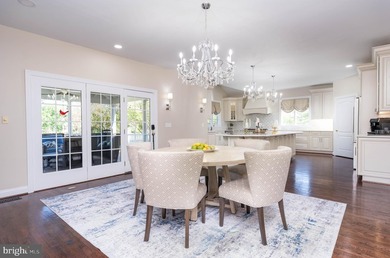 Set within the prestigious gated golf course community of - photo 30
