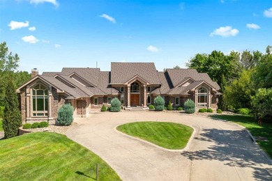 One of Johnson County's most iconic estates, this spectacular - photo 2