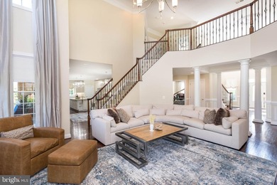 Set within the prestigious gated golf course community of - photo 32
